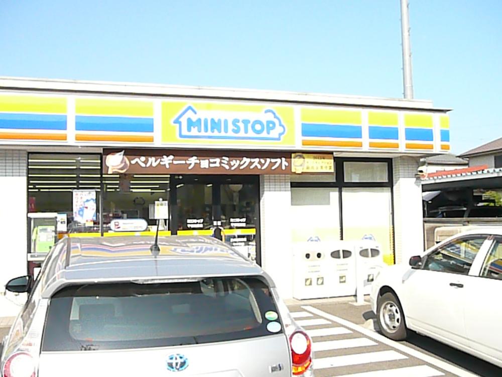 Convenience store. MINISTOP 421m until Hiratsuka Nanbara shop