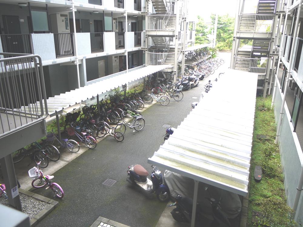 Local appearance photo. Local (10 May 2013) Shooting ※ Bicycle-parking space