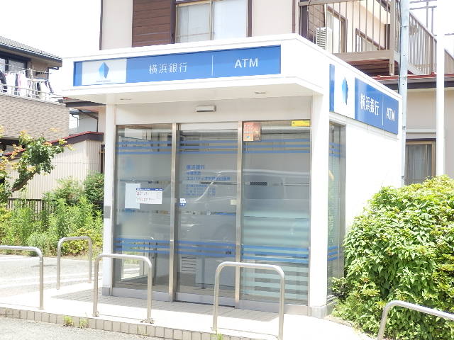 Bank. Bank of Yokohama to ATM (Bank) 210m