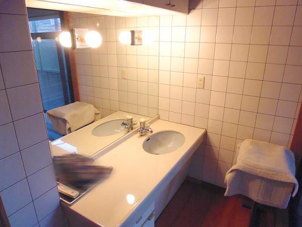 Wash basin, toilet