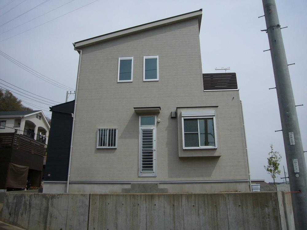Building plan example (exterior photos). Free design house Example of construction