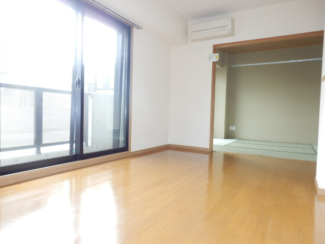 Living and room