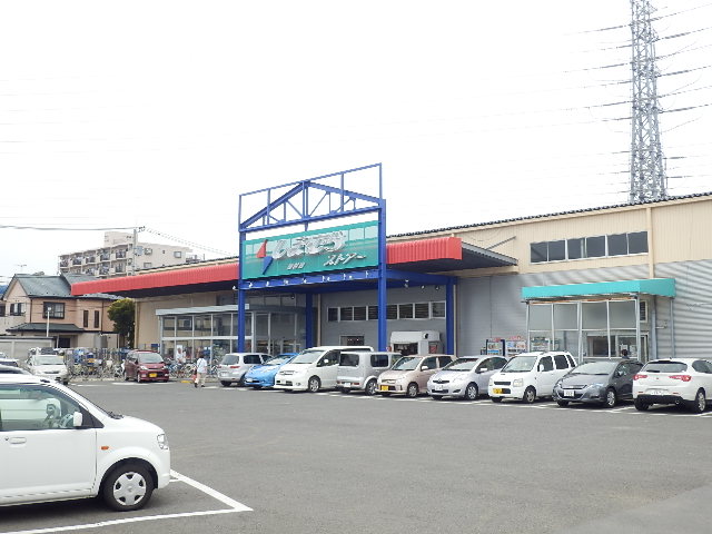 Supermarket. Shimamura 400m to store (Super)