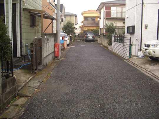 Local photos, including front road. Frontal road