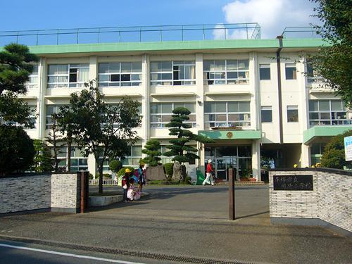 Primary school. 703m until Hiratsuka Municipal Okazaki Elementary School