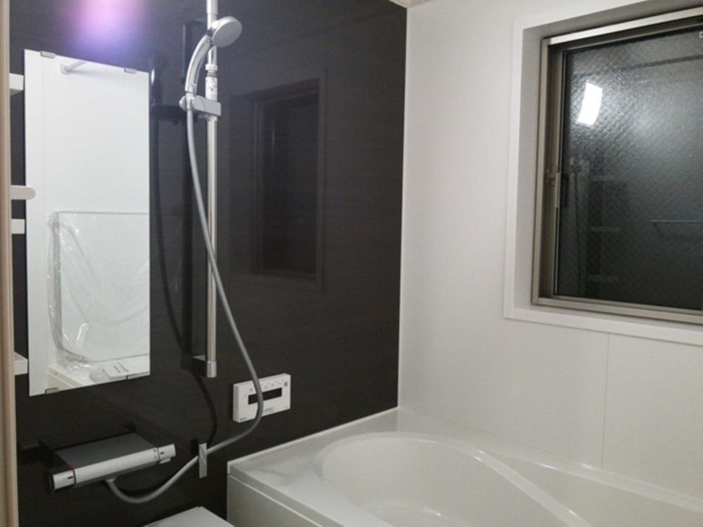 Bathroom. Indoor (10 May 2013) Shooting Dryer installed with bathroom heating function