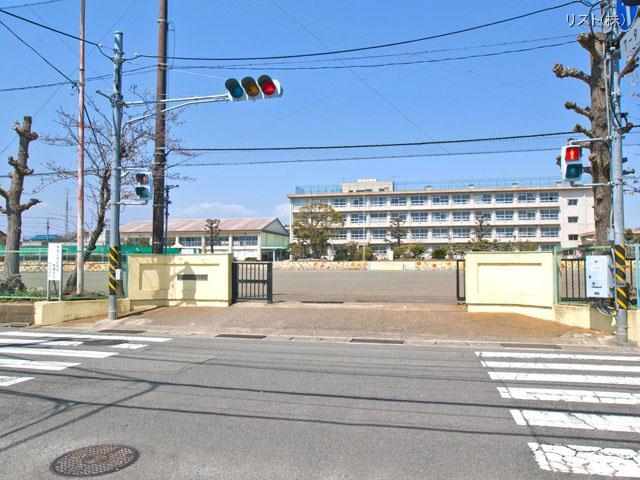 Primary school. Until Hiratsuka Municipal Fujimi Elementary School 320m Hiratsuka Municipal Fujimi Elementary School Distance 320m