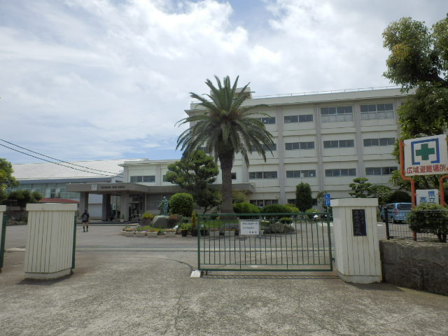 high school ・ College. Takahama high school (high school ・ National College of Technology) 150m to