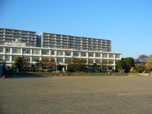 Primary school. 831m until Hiratsuka Municipal Matsubara Elementary School