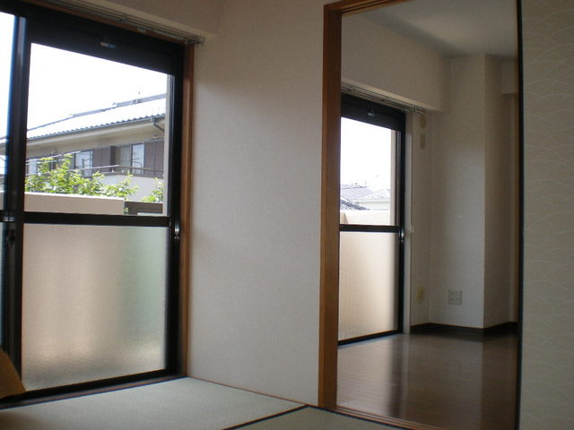 Living and room