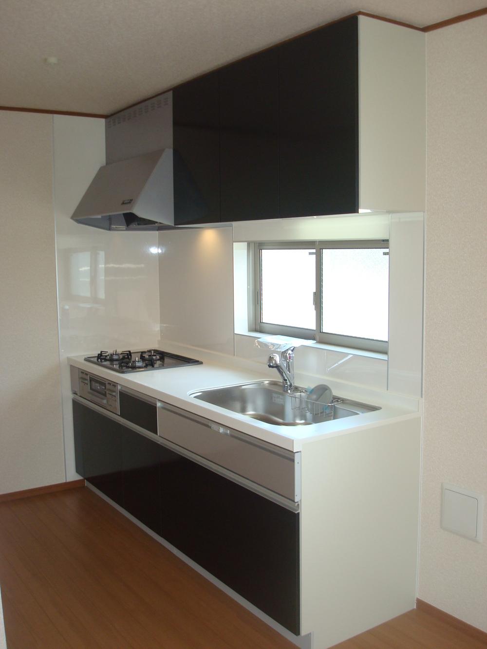 Same specifications photo (kitchen). Example of construction