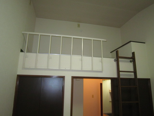 Other room space