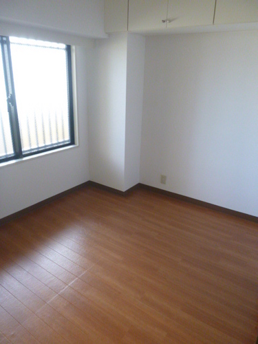 Other room space. Western-style about 4.1 tatami