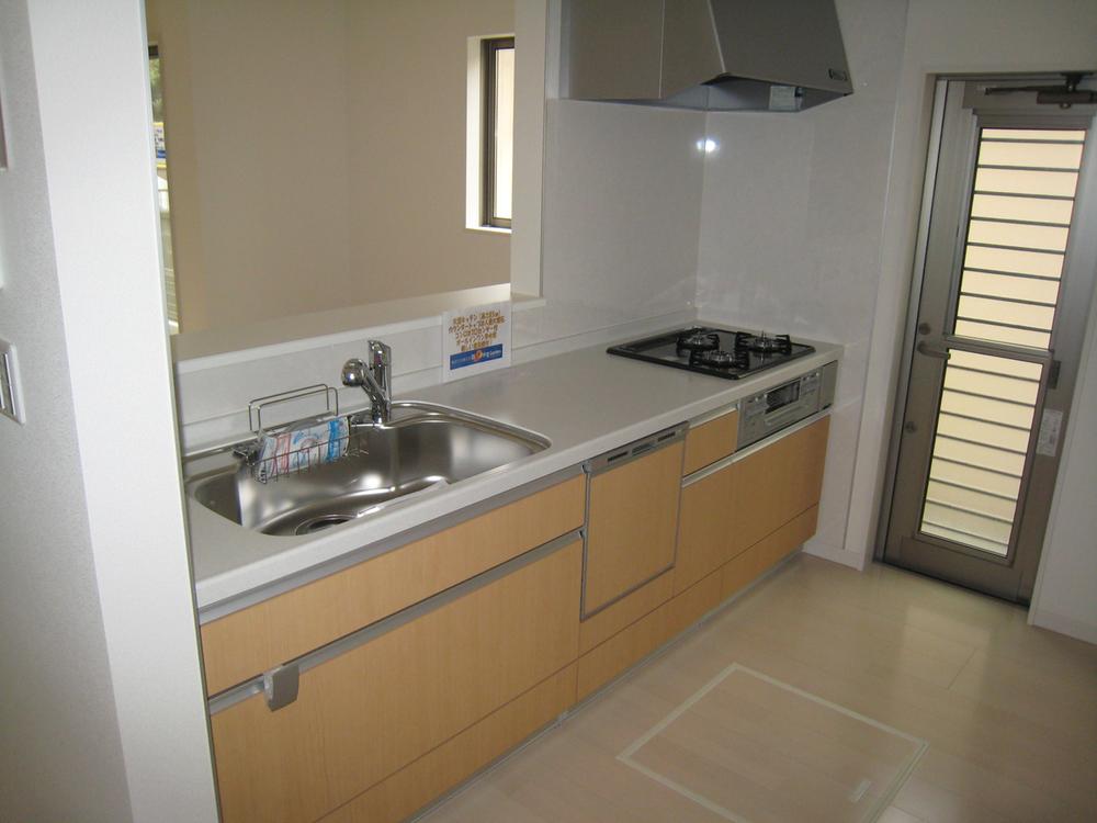 Kitchen. Kitchen with a back door. Dishwasher with a face-to-face system Kitchen.