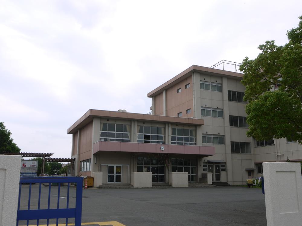 Primary school. Hiratsuka Municipal Mizuho up to elementary school 811m