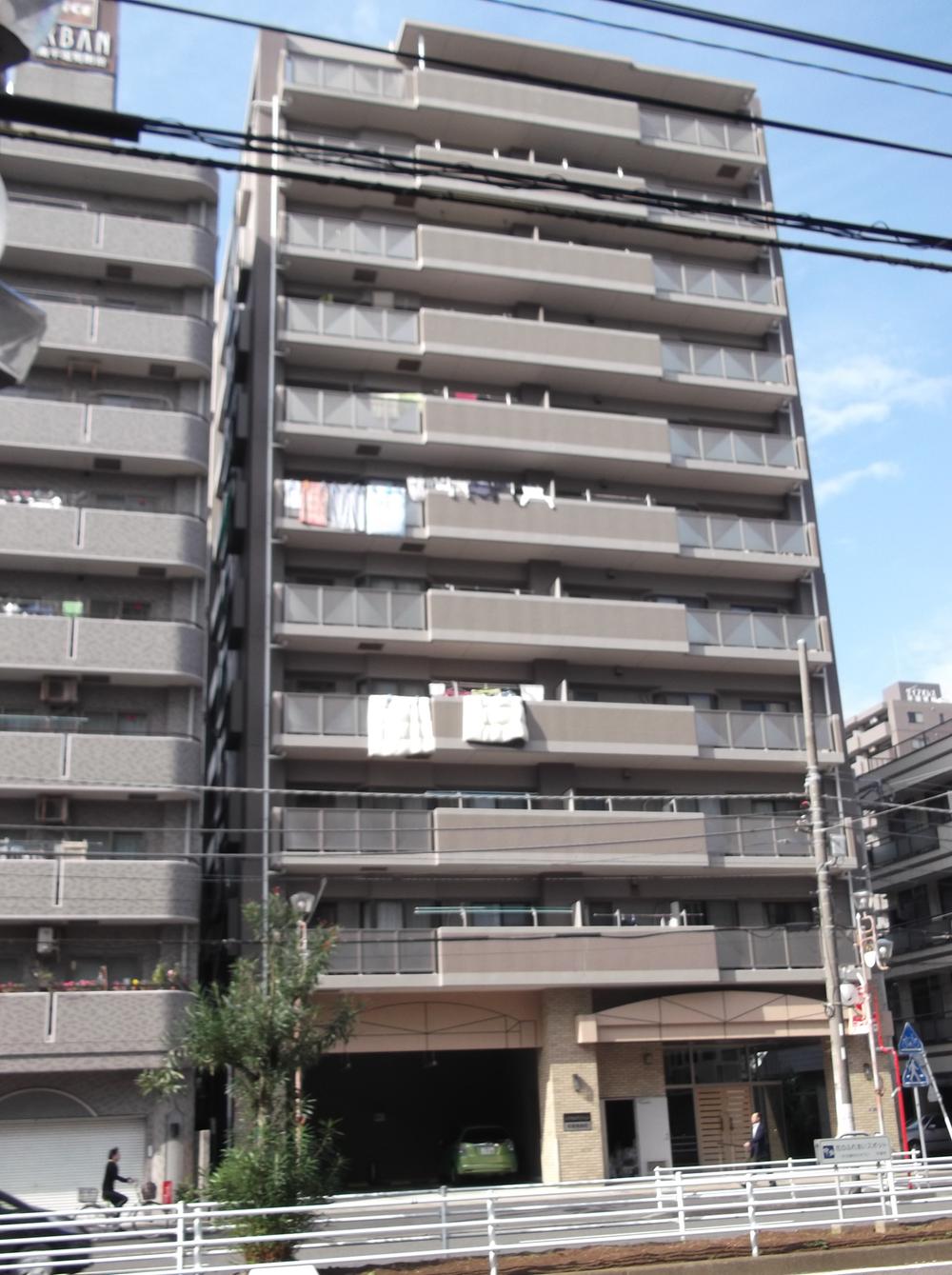 Local appearance photo. Local (10 May 2013) Shooting