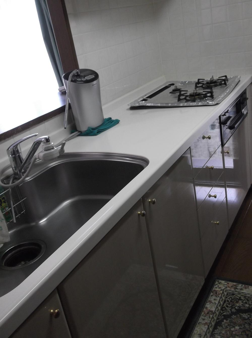 Kitchen. Indoor (10 May 2013) Shooting