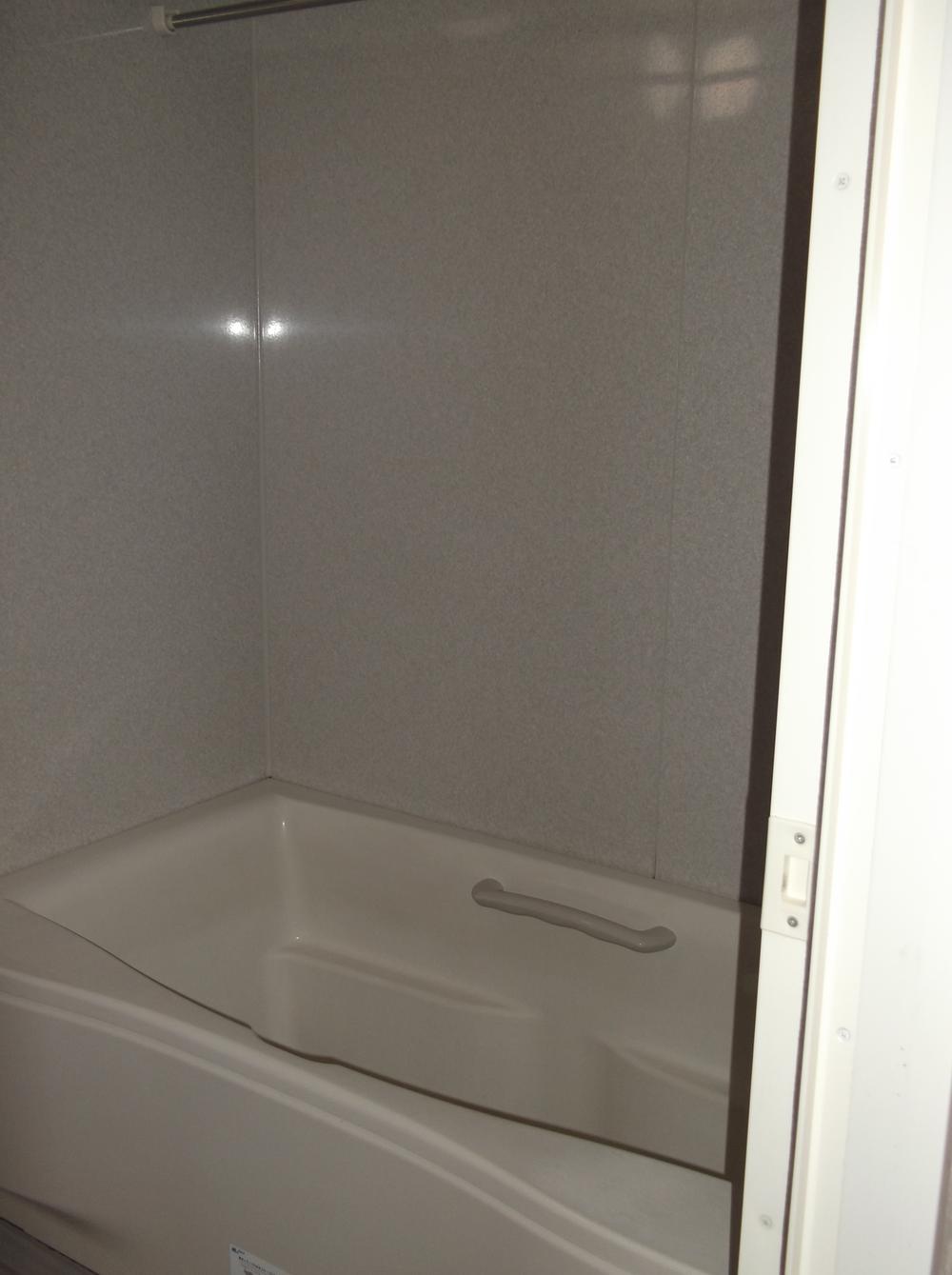 Bathroom. Indoor (10 May 2013) Shooting