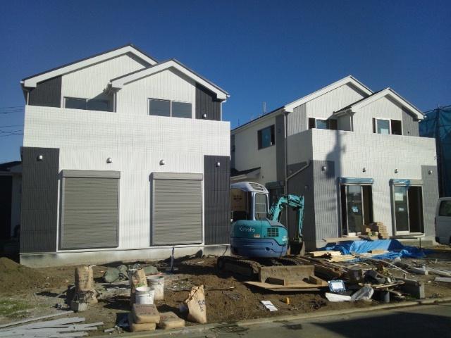 Local photos, including front road. Local (December 16, 2013) Shooting  [9 ・ 10 Building] 