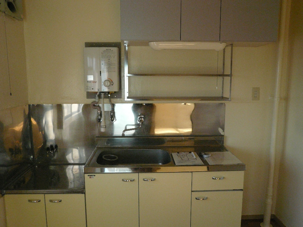 Kitchen. Photo is the same type ・ It is another dwelling unit.
