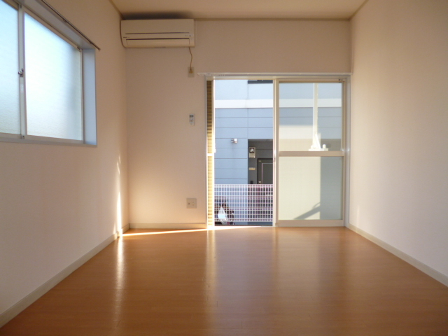 Living and room. Popular corner room Western-style! ☆