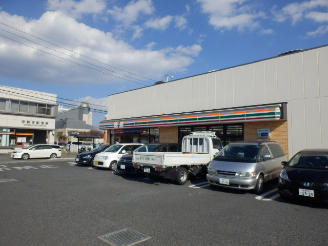 Convenience store. 149m to Seven-Eleven (convenience store)