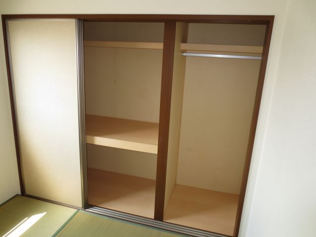 Receipt. 6 is a Pledge of Japanese-style room. 