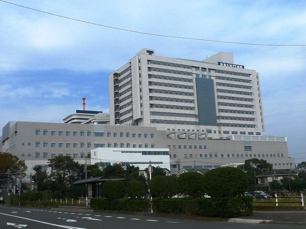 Hospital. 1100m to the Tokai University School of Medicine Hospital