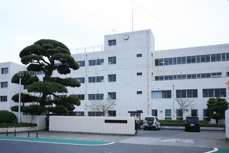 Junior high school. Isehara Municipal Isehara until junior high school 1829m