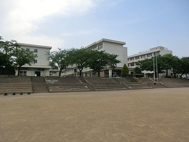 Junior high school. Isehara City Nakazawa until junior high school 765m