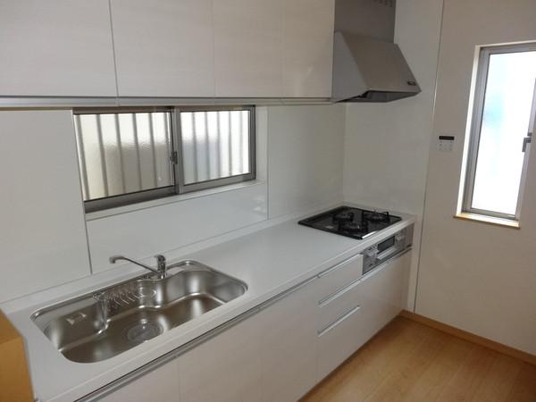 Same specifications photo (kitchen). Example of construction