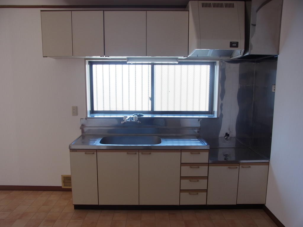 Kitchen. Spacious kitchen space! 