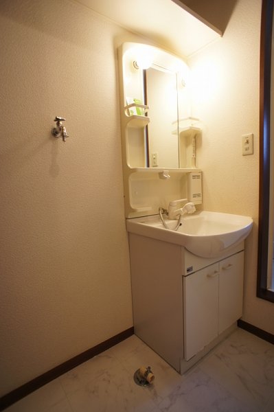 Washroom. Washroom