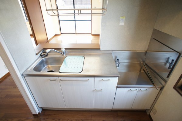 Kitchen. Kitchen (up)