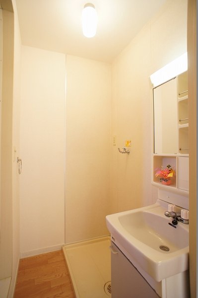 Washroom. Washroom
