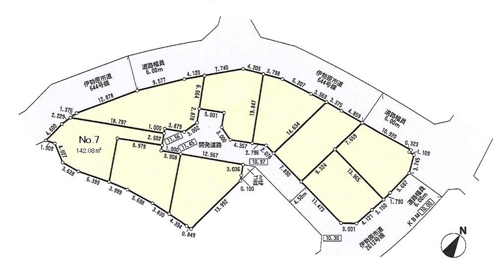 Compartment figure. Land price 13.8 million yen, Land area 142.08 sq m