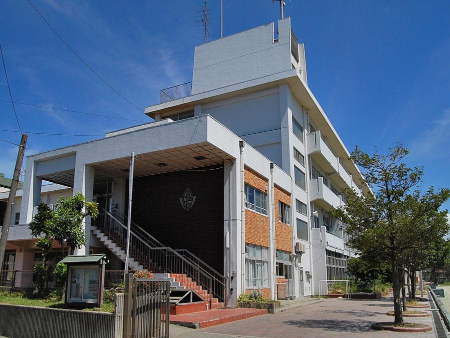 Junior high school. Kamakura Municipal Koshigoe 400m up to junior high school