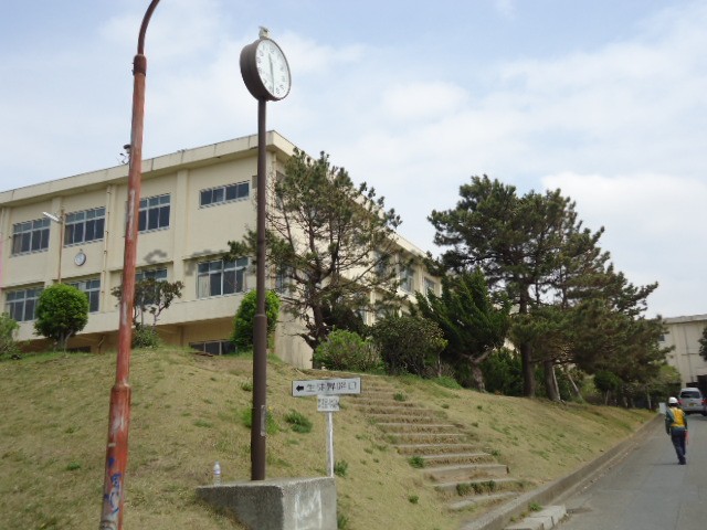 high school ・ College. Kanagawa Prefectural Kamakura High School (High School ・ NCT) to 812m