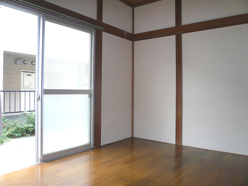 Living and room