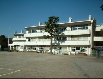 Primary school. 202m to Kamakura Municipal second elementary school