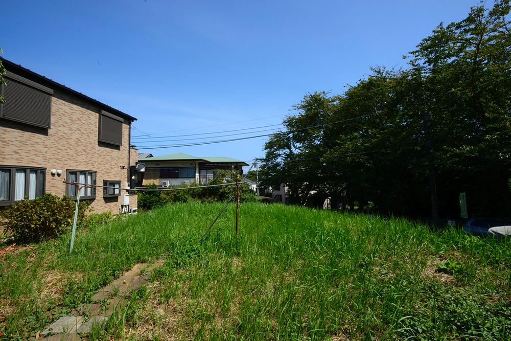 Local land photo. Site area spacious 41 square meters! You can make even the garden. View from the second floor because it is located on a hill is also likely to be expected.