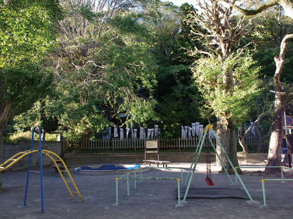 Surrounding environment. Yoritomo children amusement (about 310m ・ 4-minute walk)