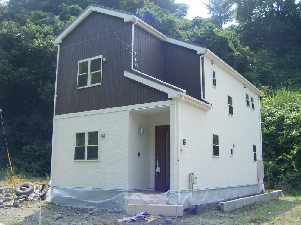 Local appearance photo