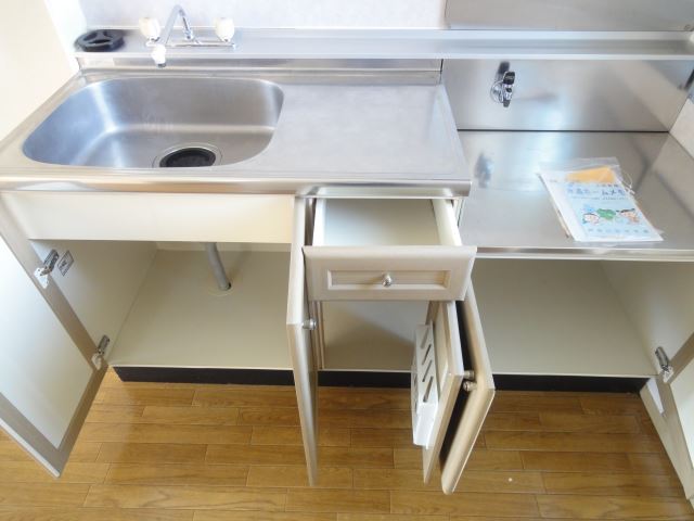 Other room space. Kitchen storage