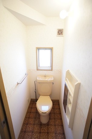 Toilet. There are window! 