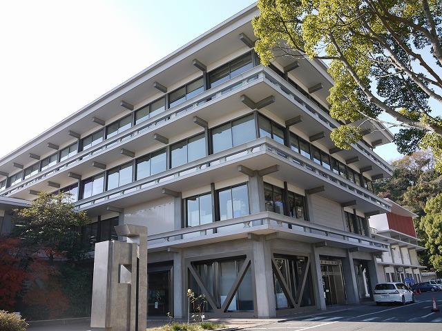 Government office. 1400m to Kamakura City Hall