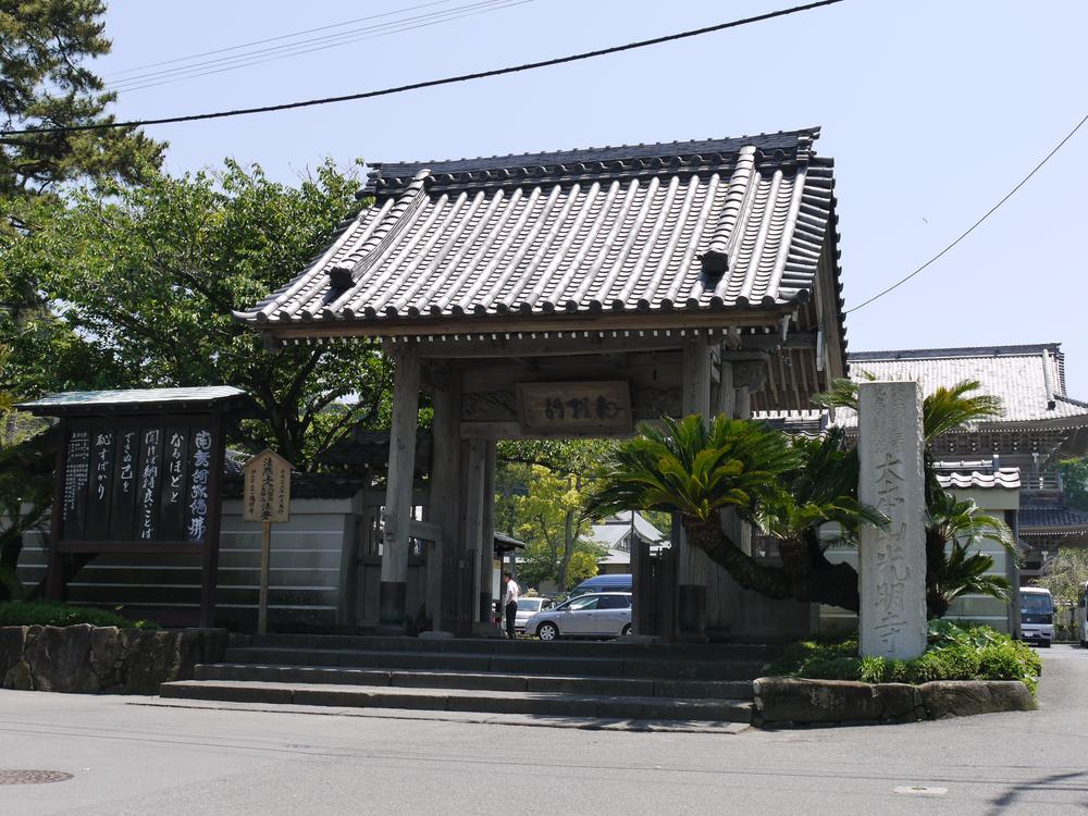 Streets around. Until Komyoji 1100m