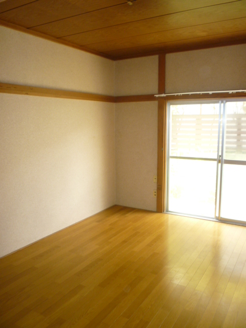 Other room space. Western-style 6 Pledge