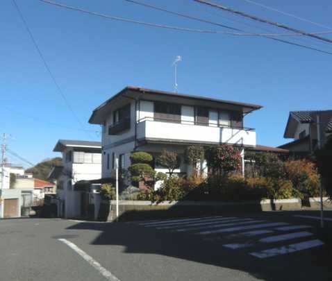 Local appearance photo. Property is a picture