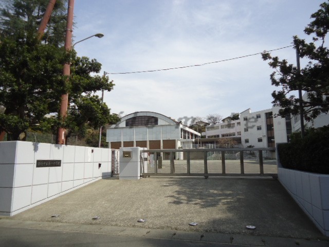 Junior high school. 1683m to Kamakura Municipal first junior high school (junior high school)